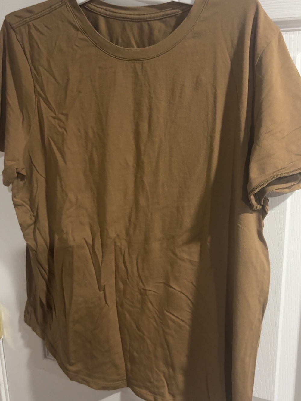 lululemon athletica Short Sleeve Tee - Brown - Picture 2 of 2